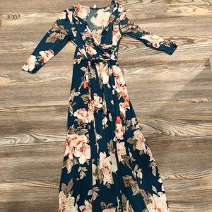 Pink Blush maternity maxi dress with sash belt and 3/4 length sleeves. Like new.